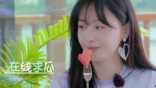 娱乐吃瓜酱学姐在线观看,娱乐吃瓜酱学姐带你畅游线上娱乐世界